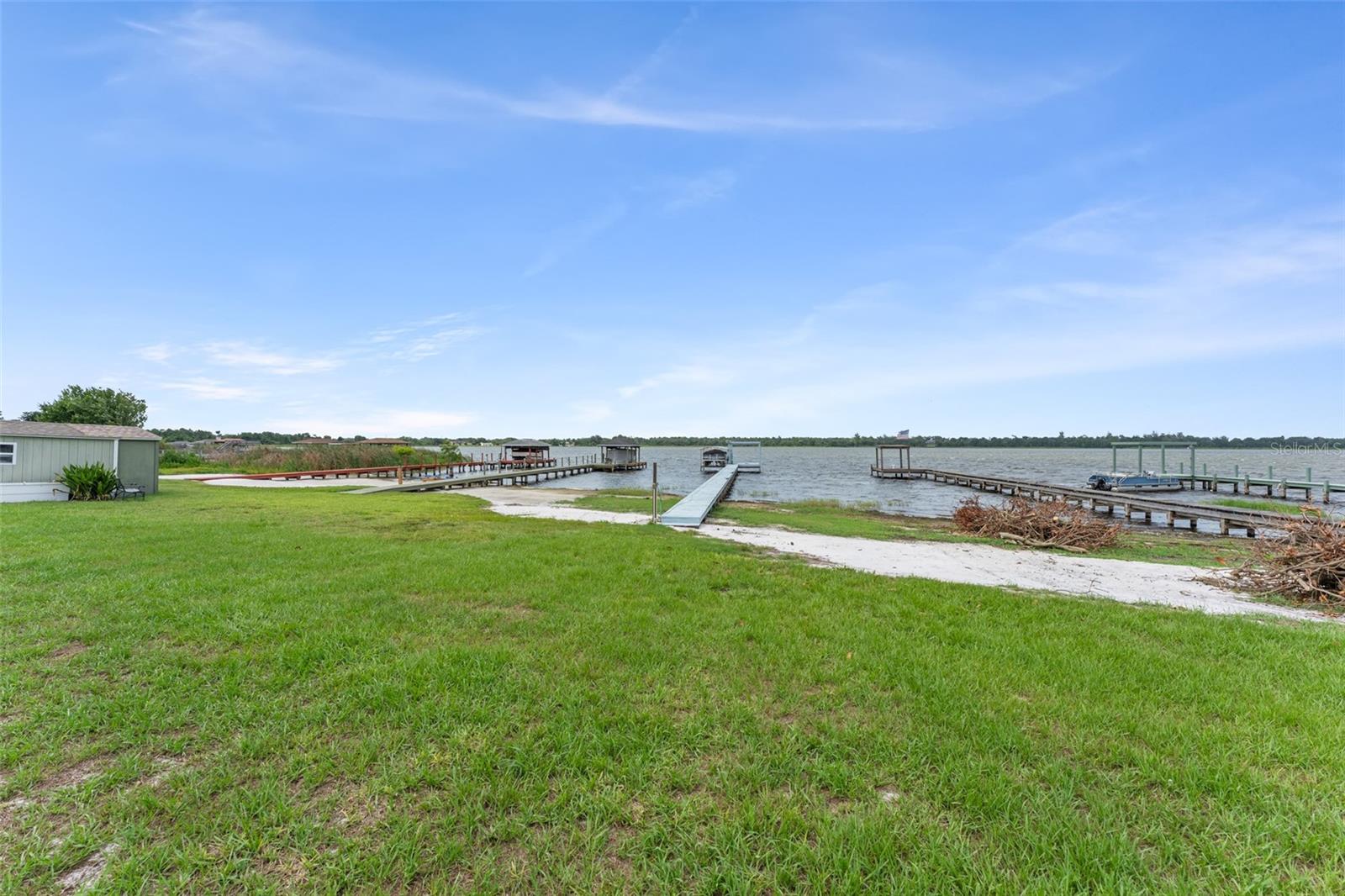 4111 Island Lakes Dr Property Photo 39