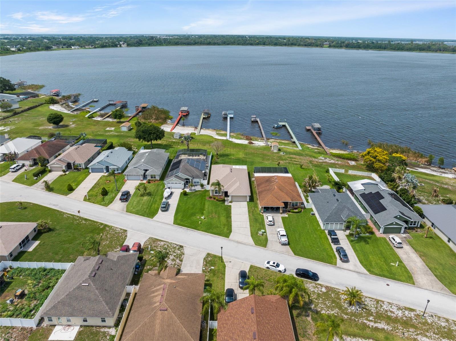 4111 Island Lakes Dr Property Photo 47