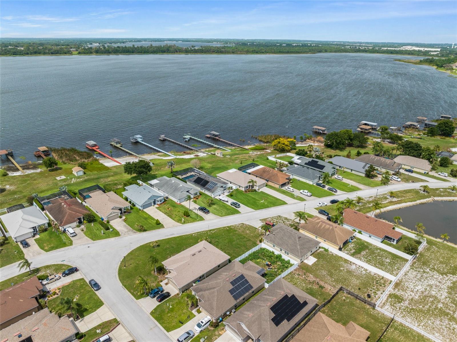 4111 Island Lakes Dr Property Photo 48