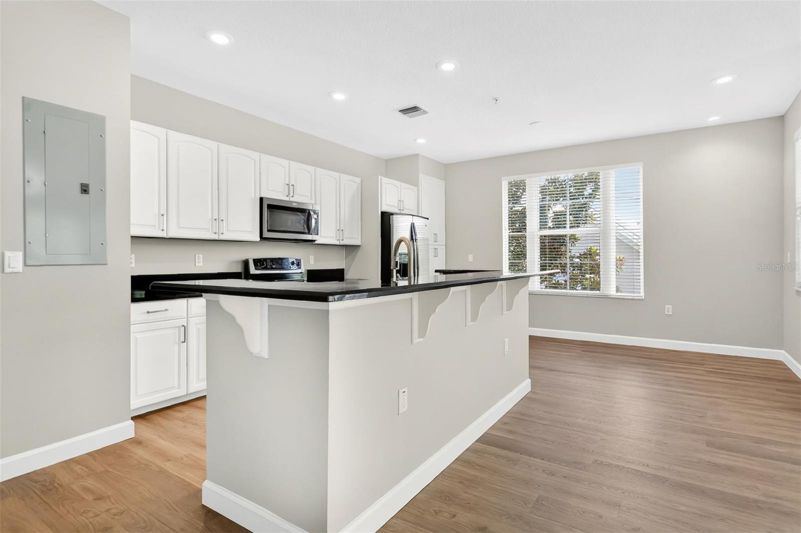 4392 Wardell Pl #201 Property Photo 6