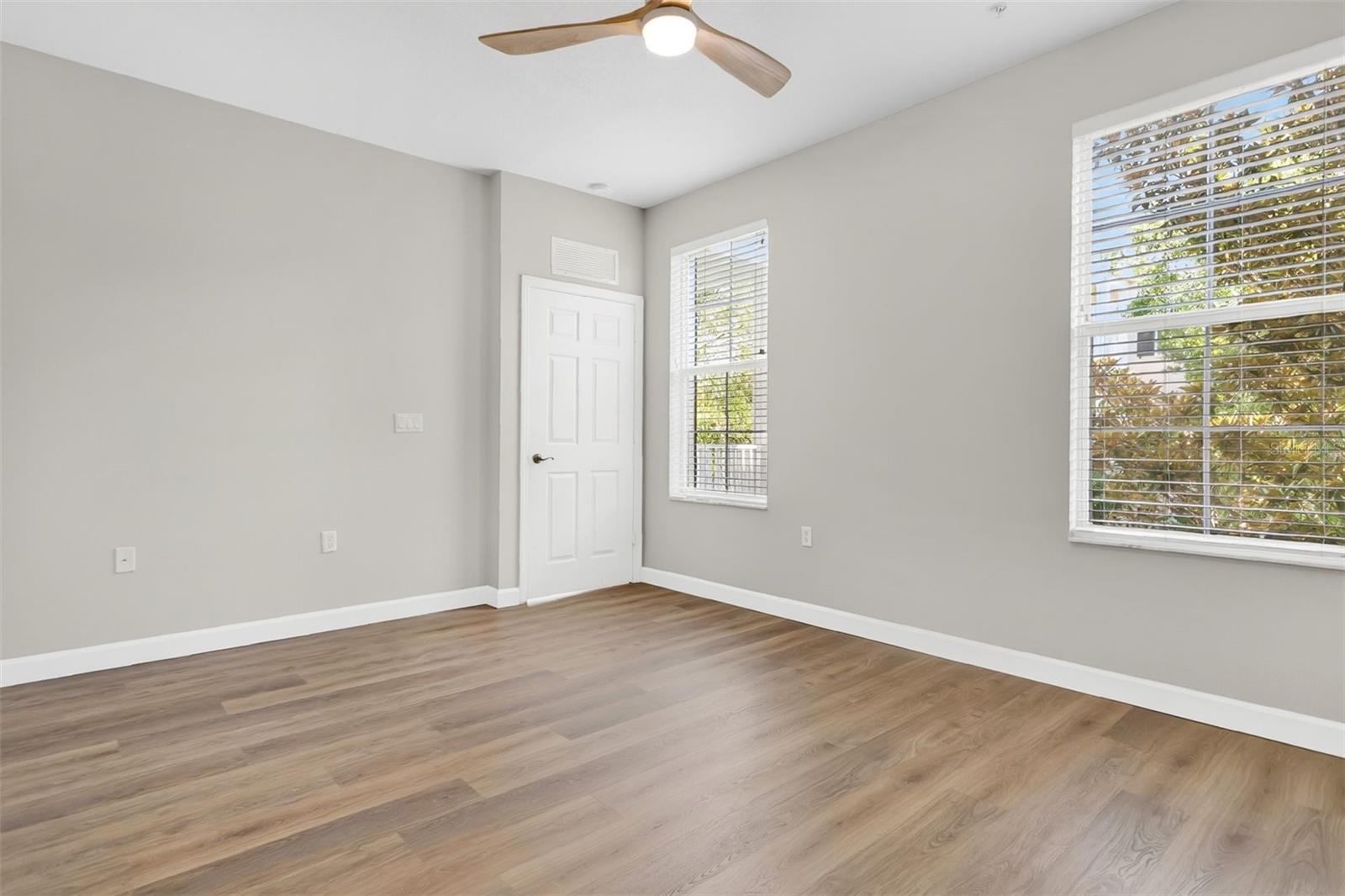 4392 Wardell Pl #201 Property Photo 14