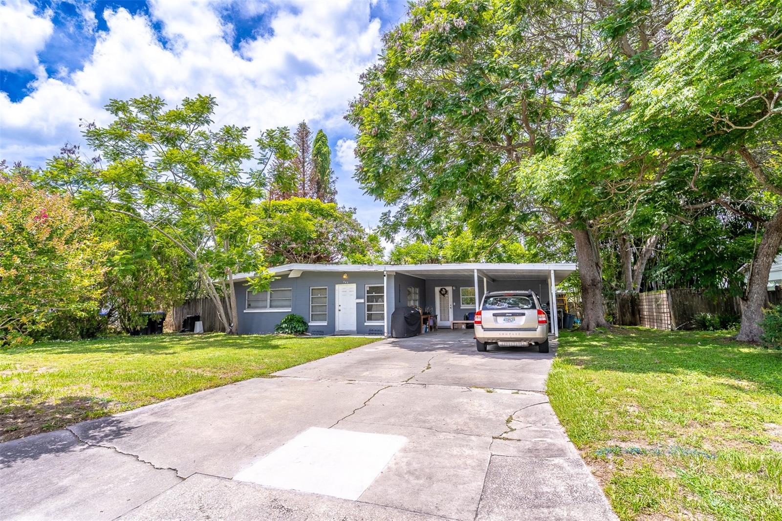 743 ALFRED DR
