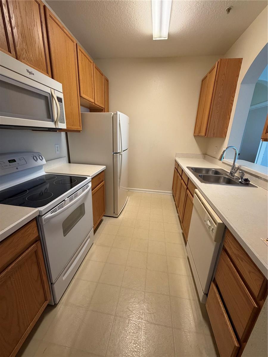 6214 Stevenson Dr #307 Property Photo 4