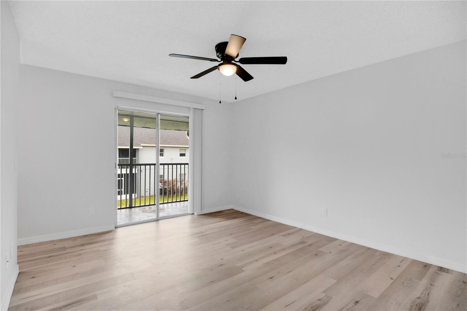 4100 Pershing Pointe Pl #3 Property Photo 3