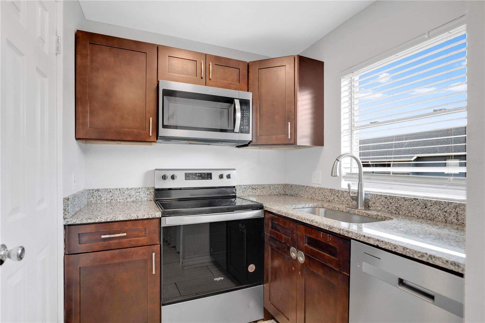 4100 Pershing Pointe Pl #3 Property Photo 9