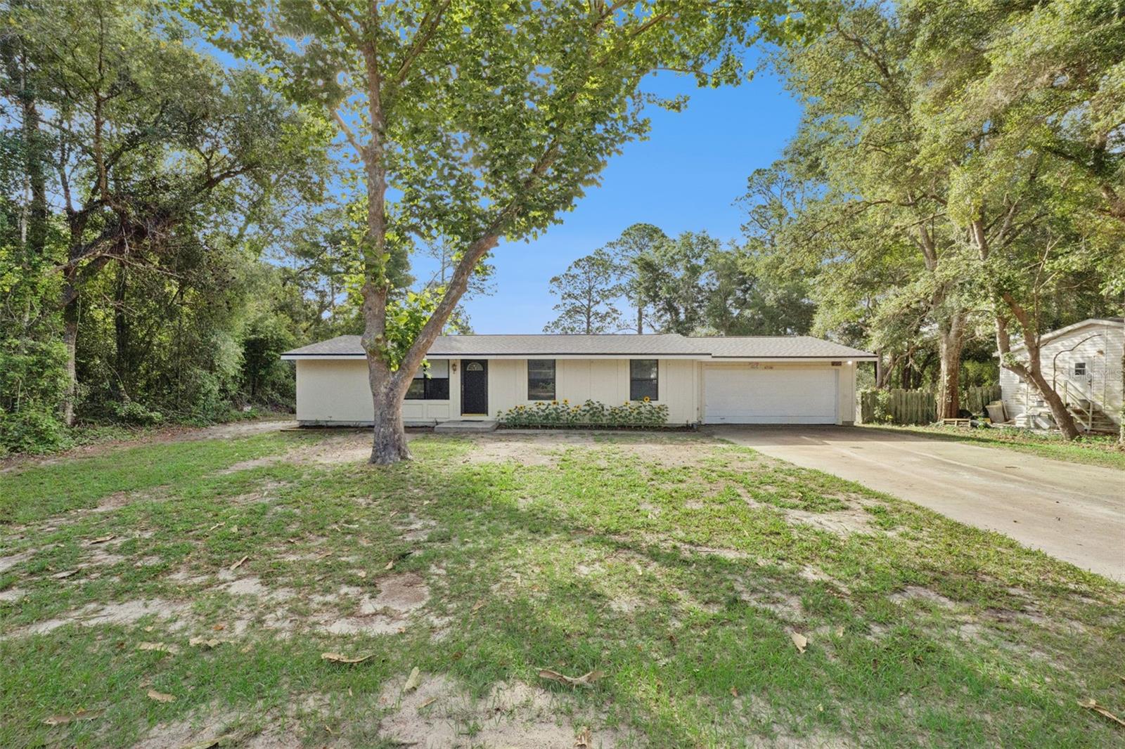 42146 Pine Valley Dr Property Photo 1