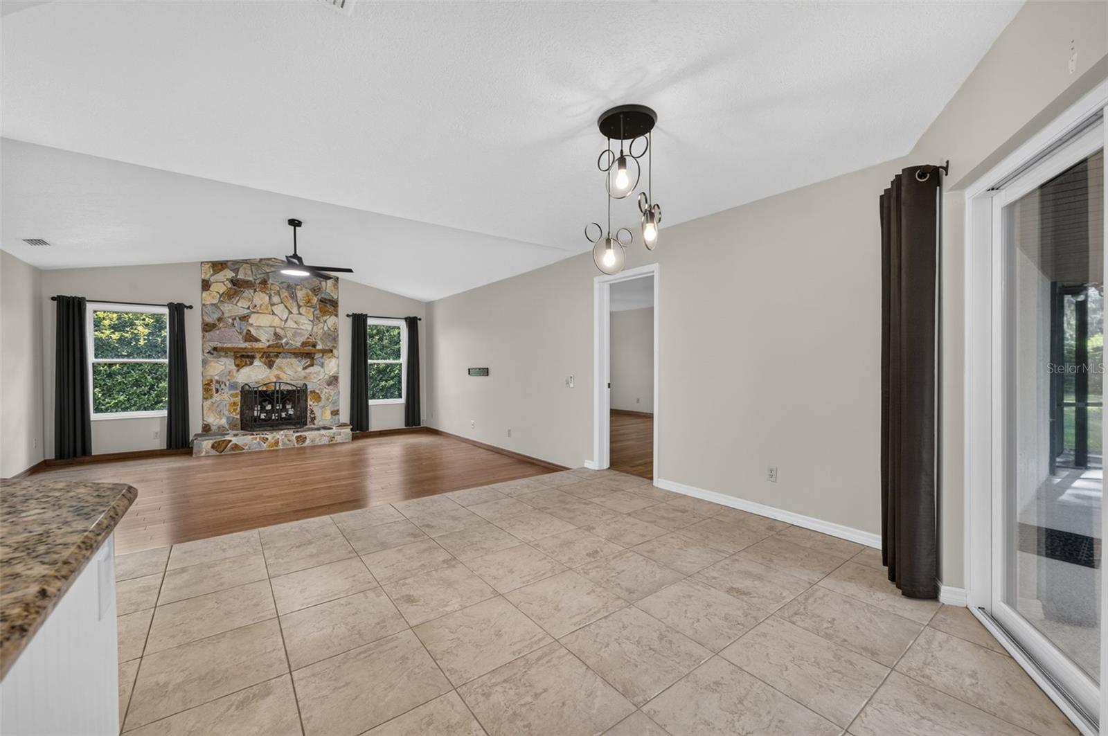 3158 Whisper Wind Dr Property Photo 19