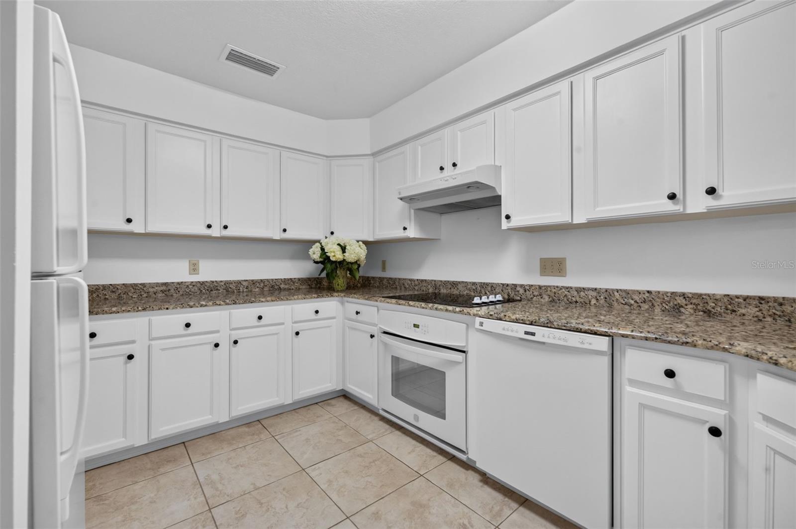 3158 Whisper Wind Dr Property Photo 22