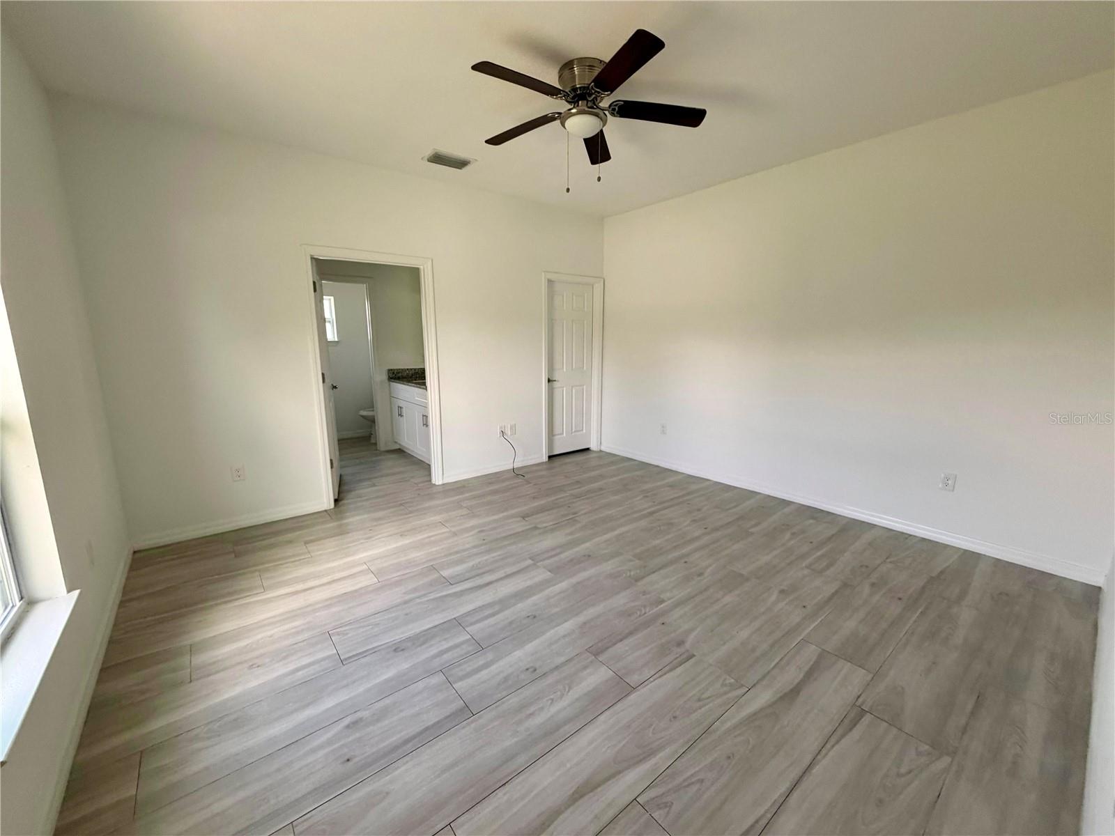 14142 Appleton Blvd Property Photo 10