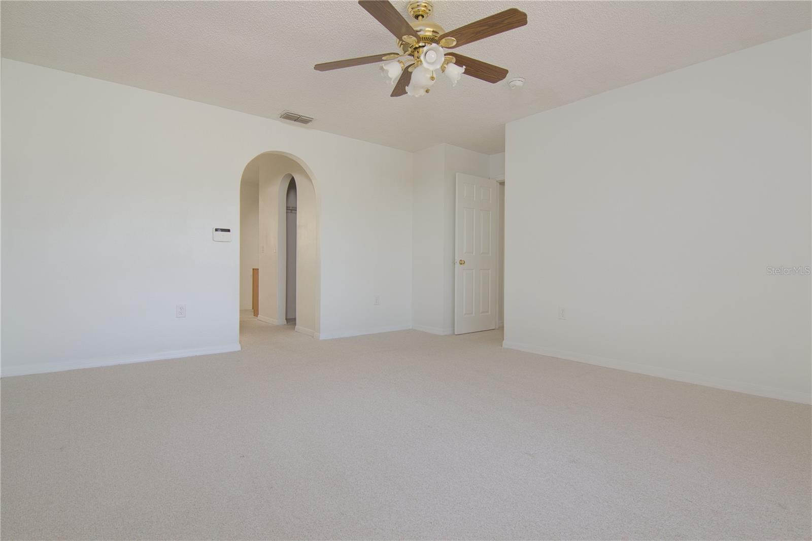 15907 Wilkinson Dr Property Photo 11