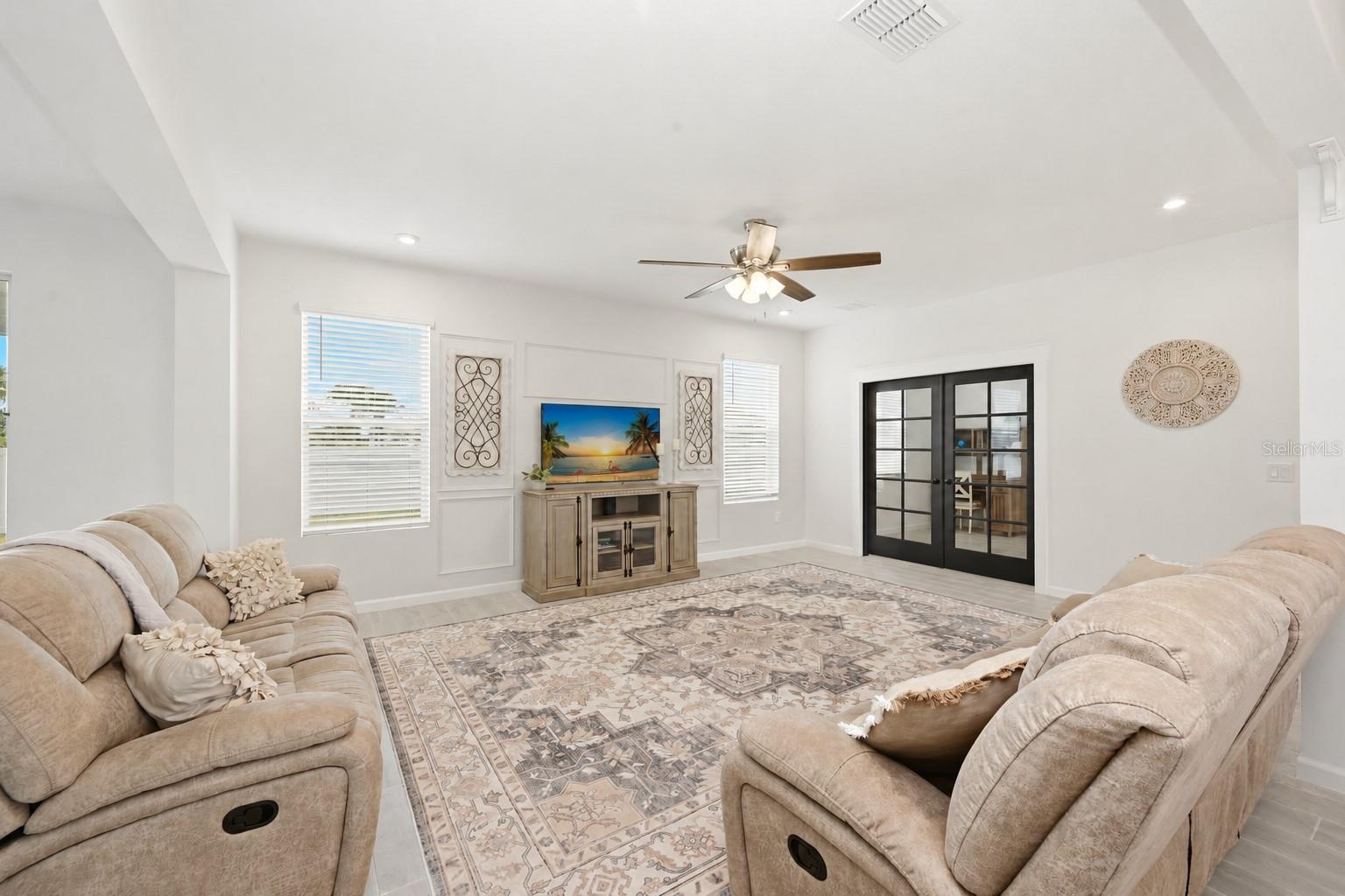 2666 Ginseng Ivy St Property Photo 14