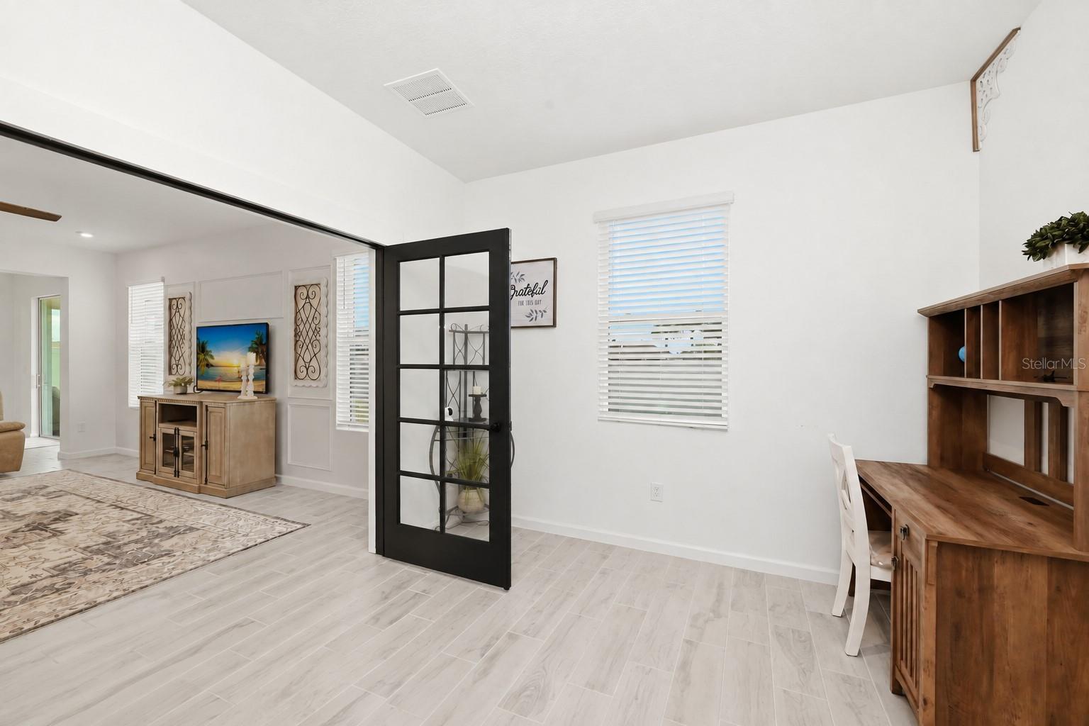 2666 Ginseng Ivy St Property Photo 17