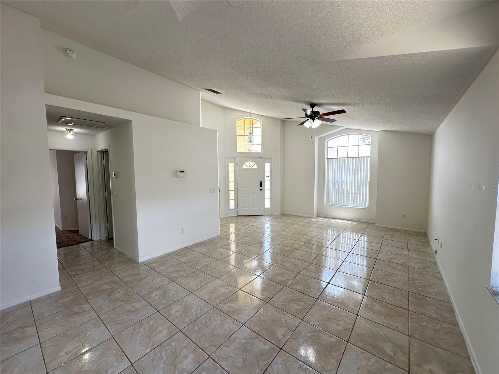 311 Downing Cir Property Photo 4