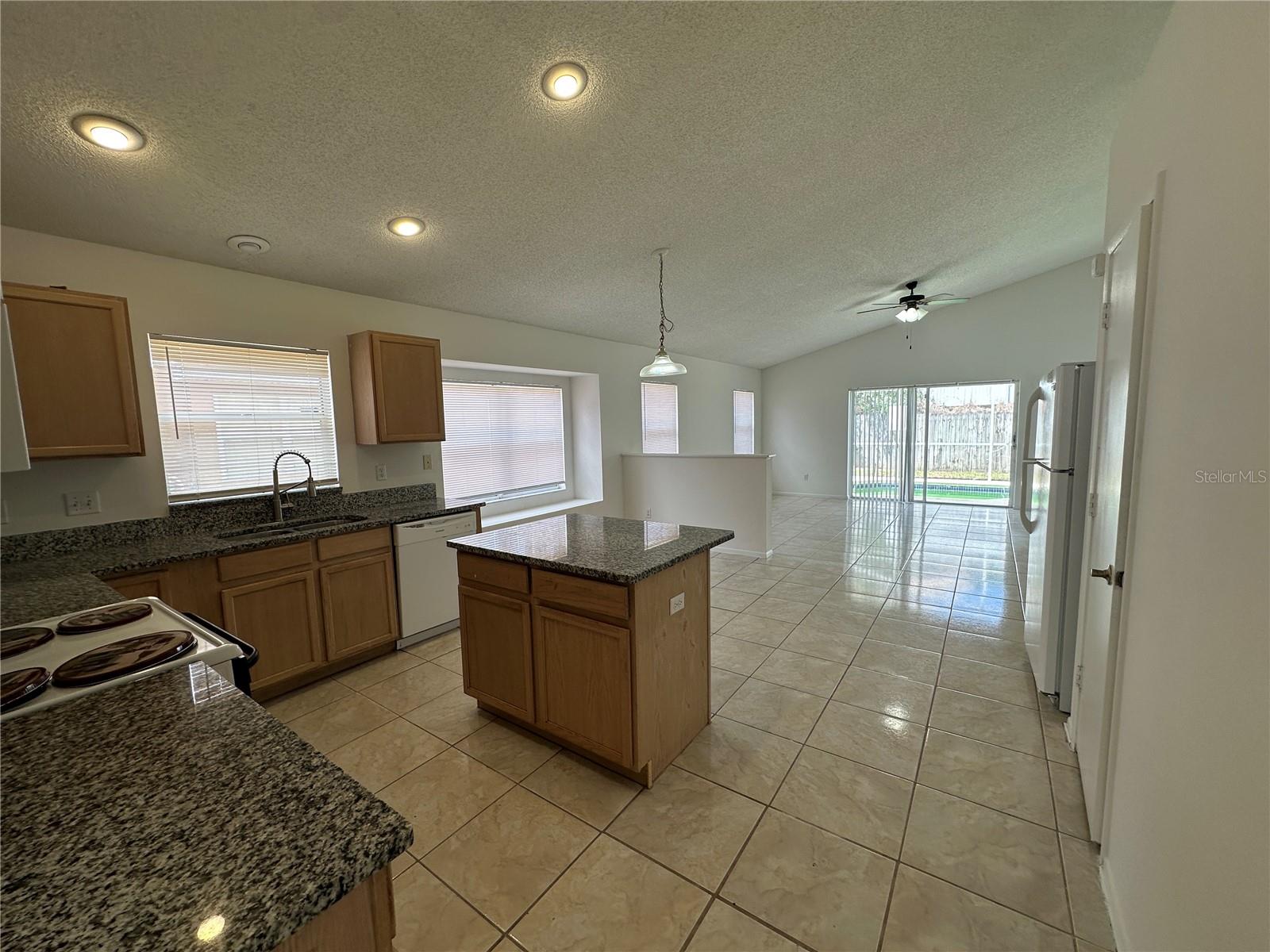 311 Downing Cir Property Photo 12