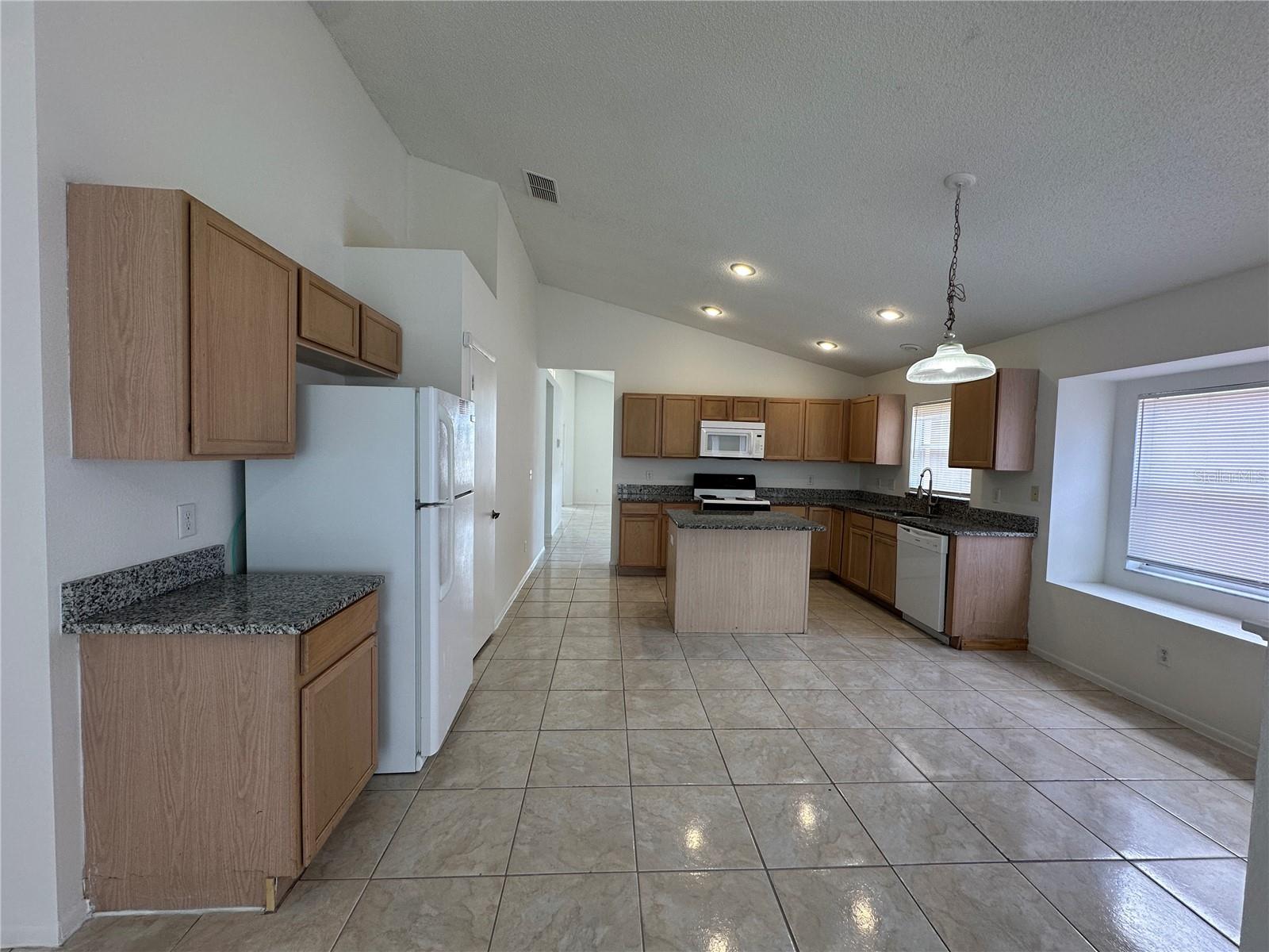 311 Downing Cir Property Photo 14