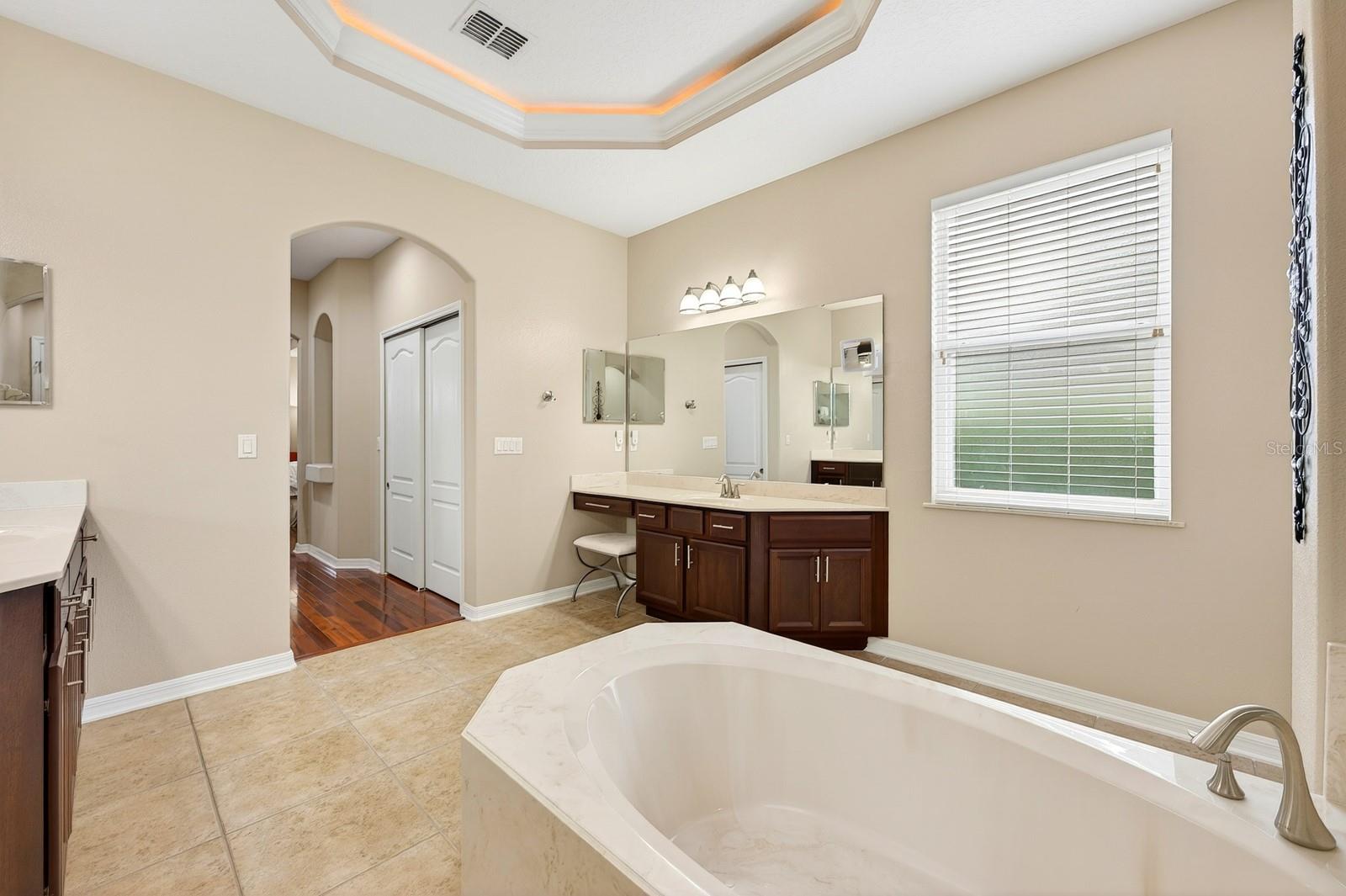 2425 Parkside Meadow Dr Property Photo 19