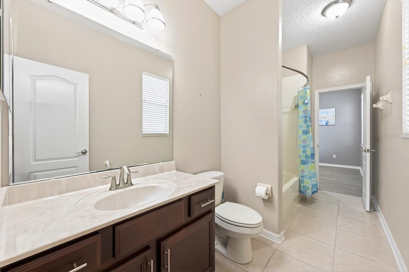 2425 Parkside Meadow Dr Property Photo 22