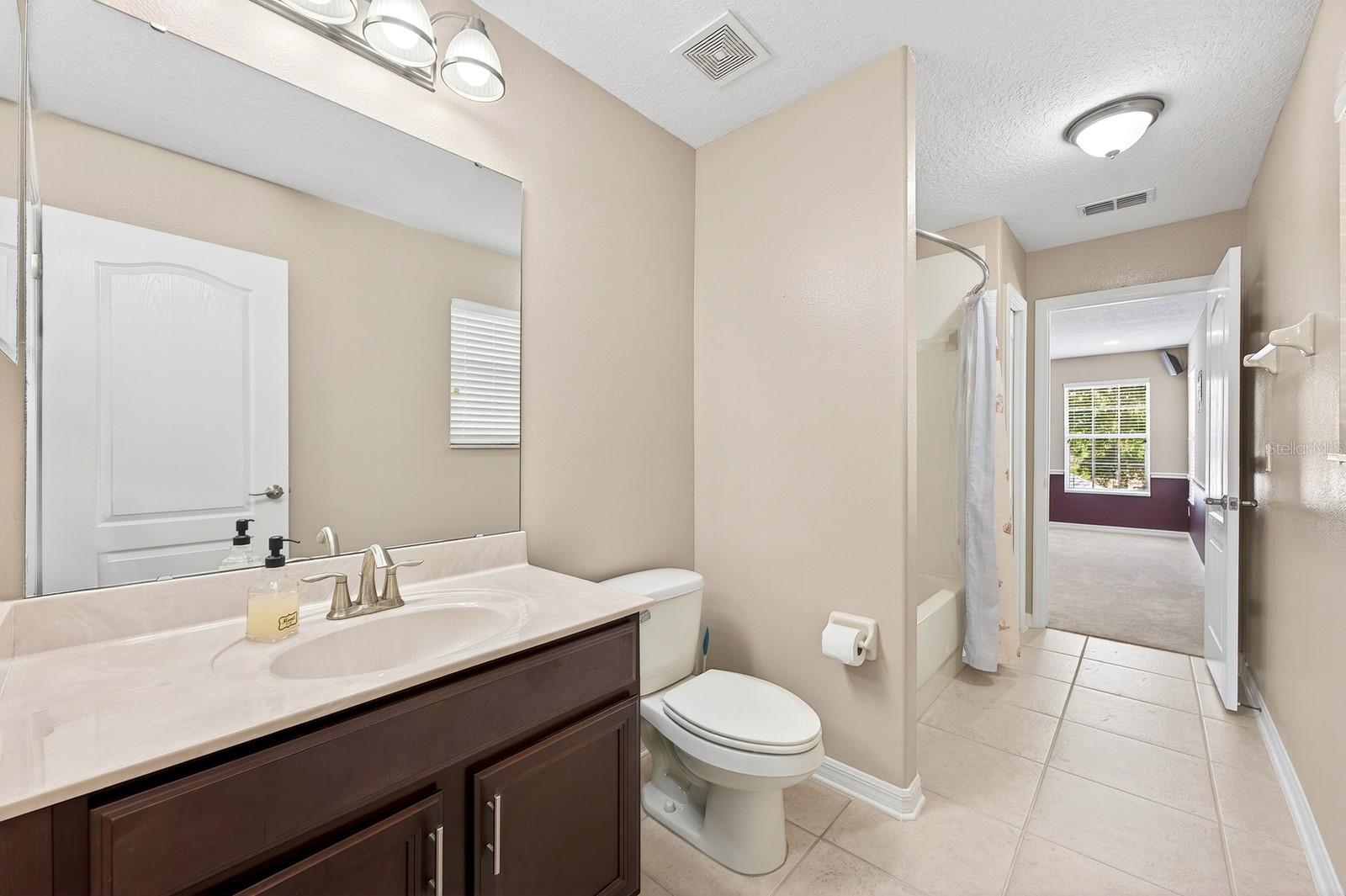 2425 Parkside Meadow Dr Property Photo 26