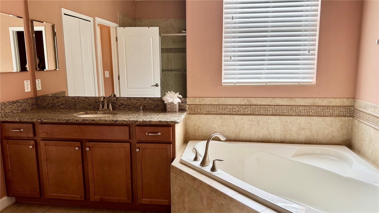 4056 Serena Ln Property Photo 15