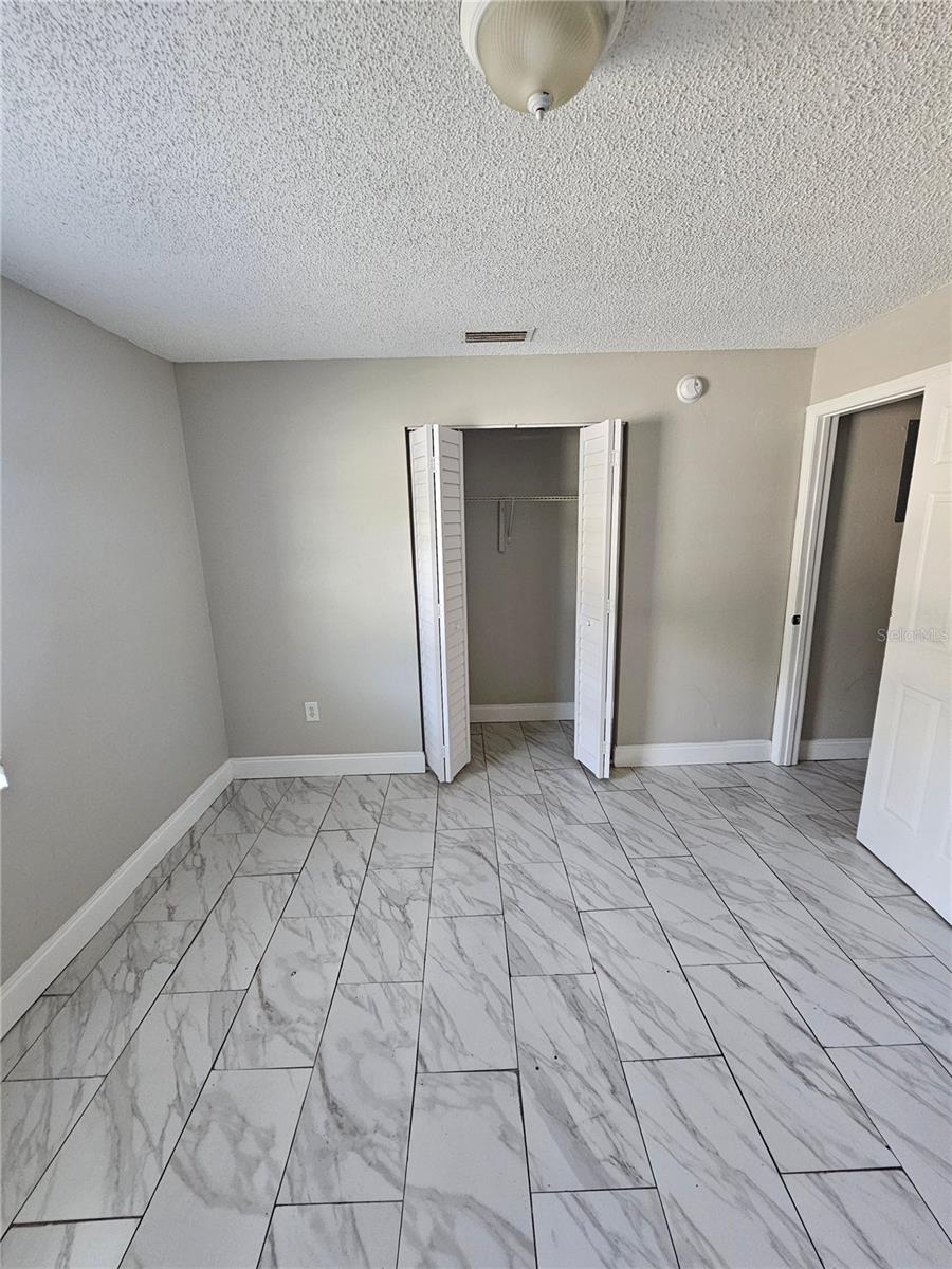 1013 Beecher St #unit 1 Property Photo 5