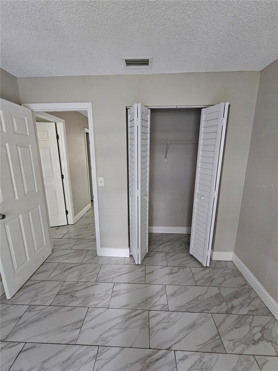 1013 Beecher St #unit 1 Property Photo 10