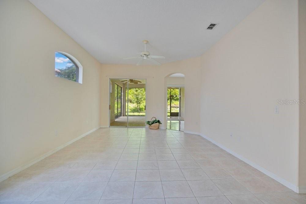 534 Newhall Ln Property Photo 13