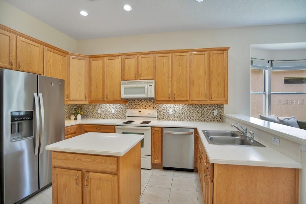 534 Newhall Ln Property Photo 17