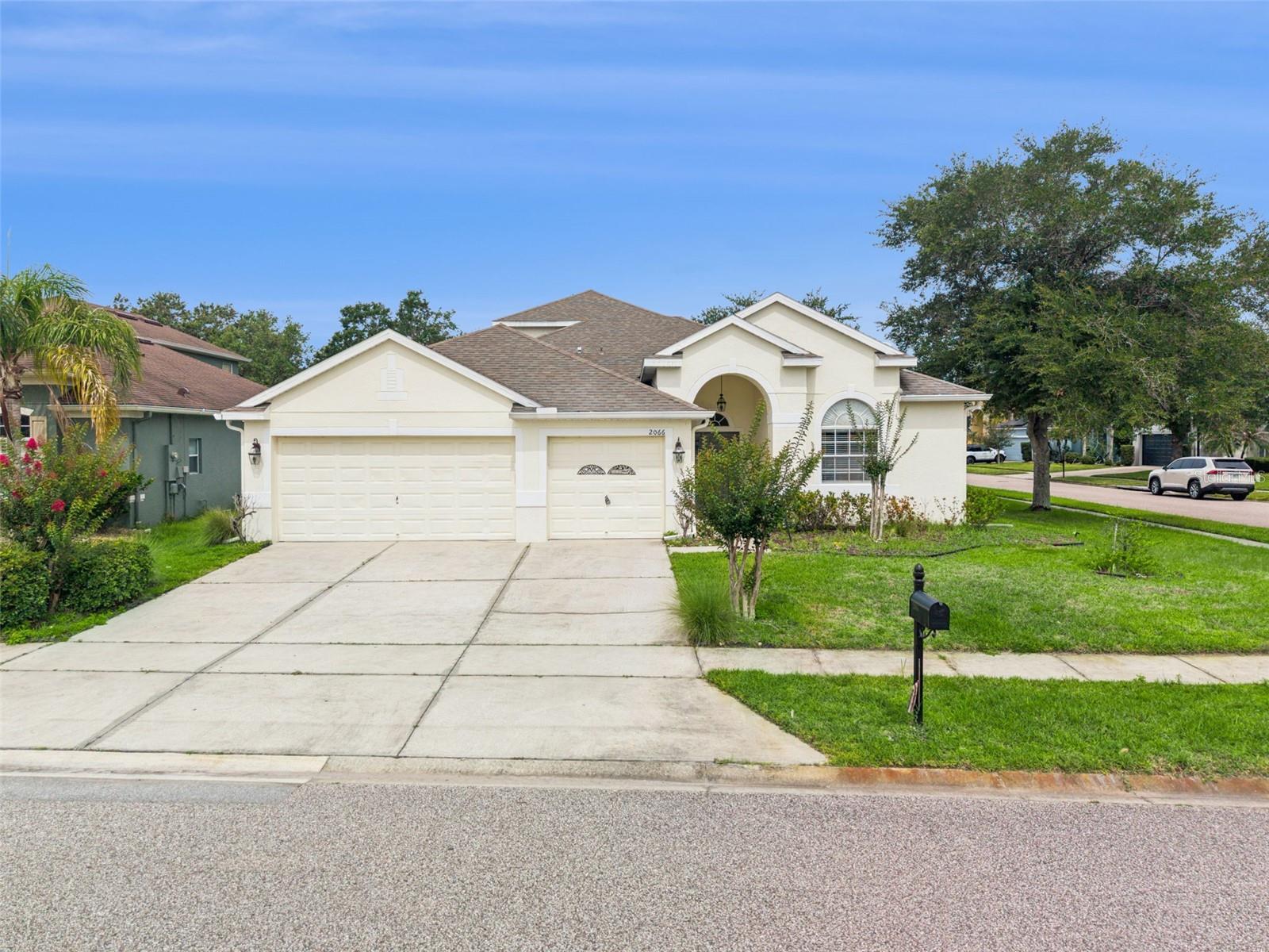 2066 GLORIA OAK CT Property Photo 1