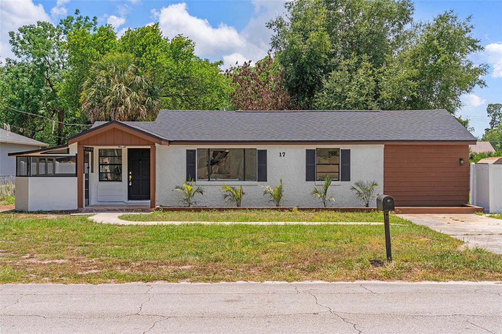 17 Palmira Rd Property Photo 1