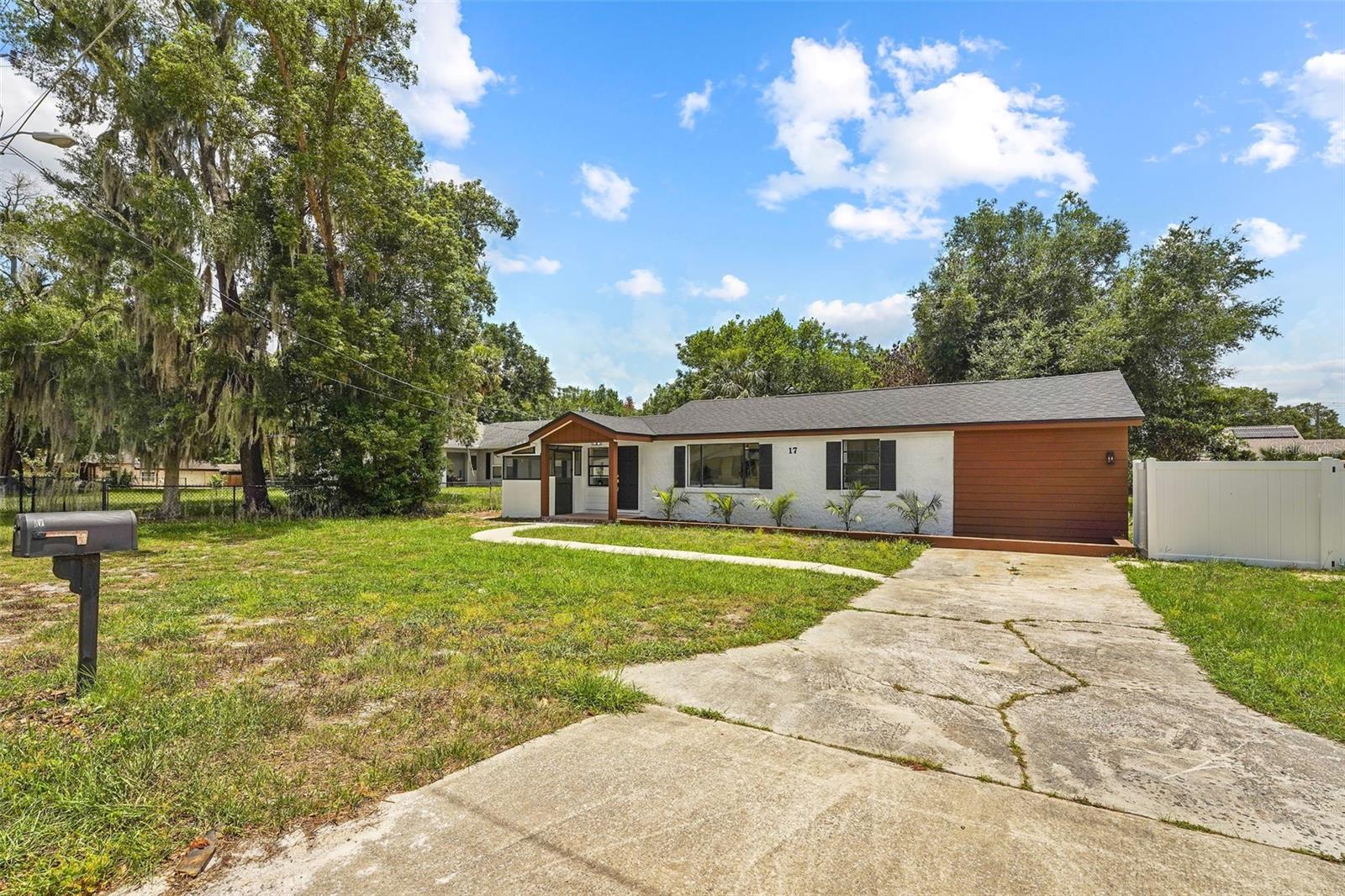 17 Palmira Rd Property Photo 5