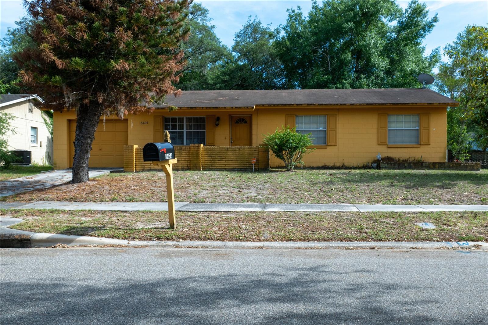 6424 SWALLOW HILL DR