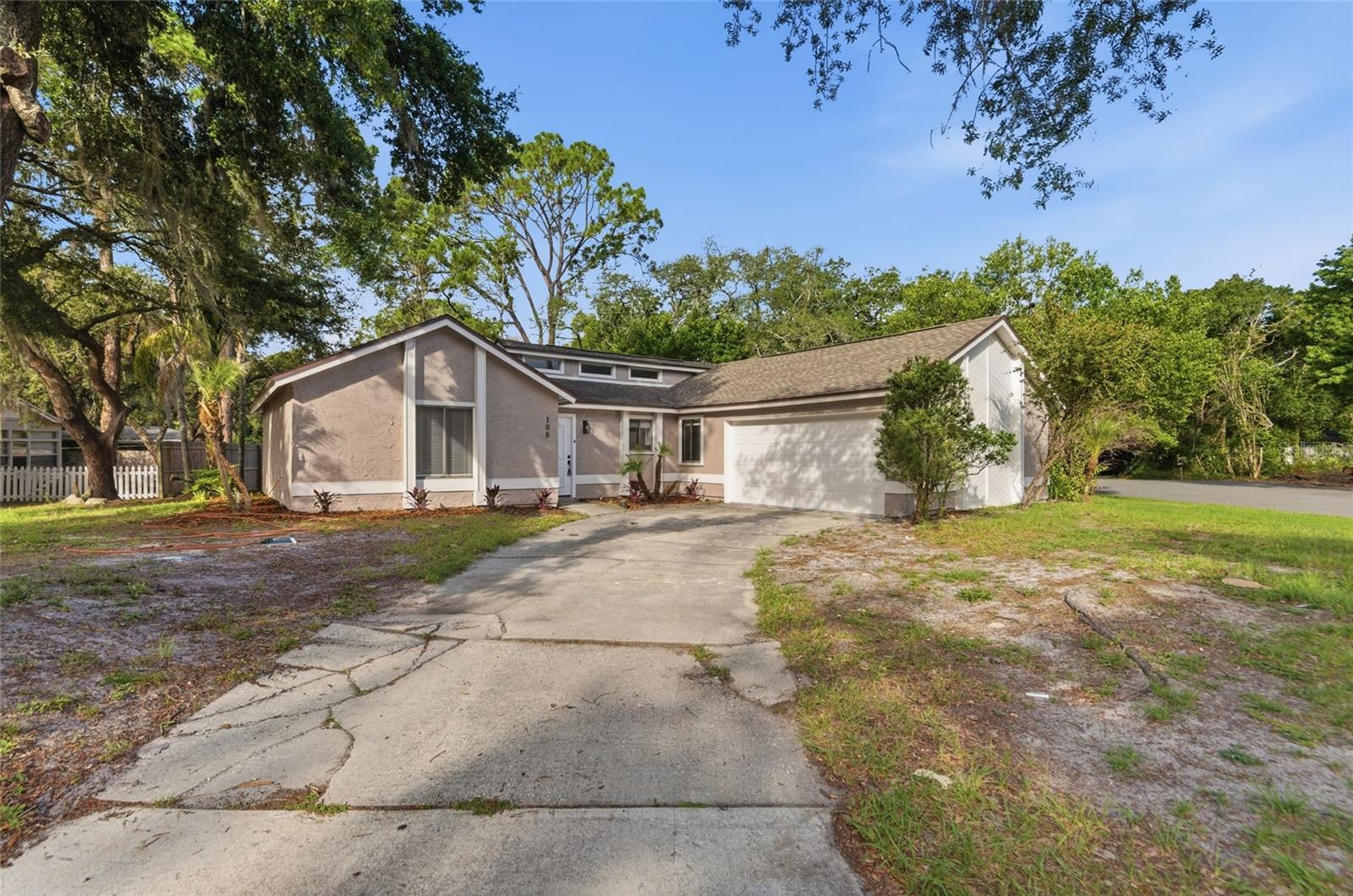108 Westwind Ct Property Photo 3