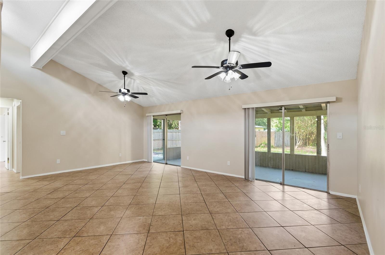 108 Westwind Ct Property Photo 7