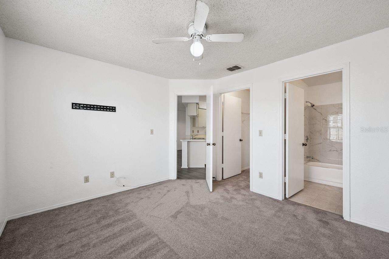 2550 N Alafaya Trl #7203 Property Photo 25