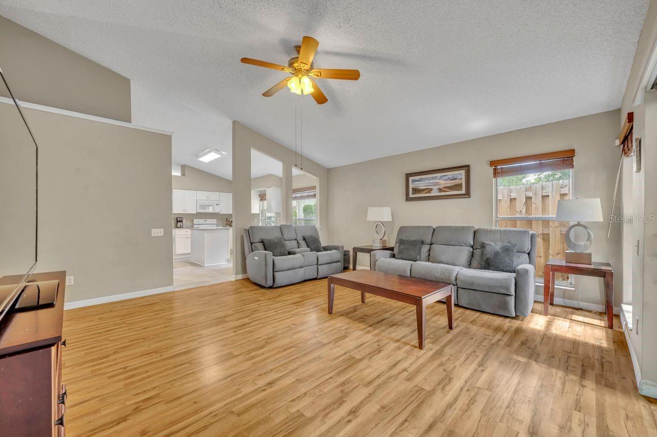 3597 Moss Pointe Pl Property Photo 10