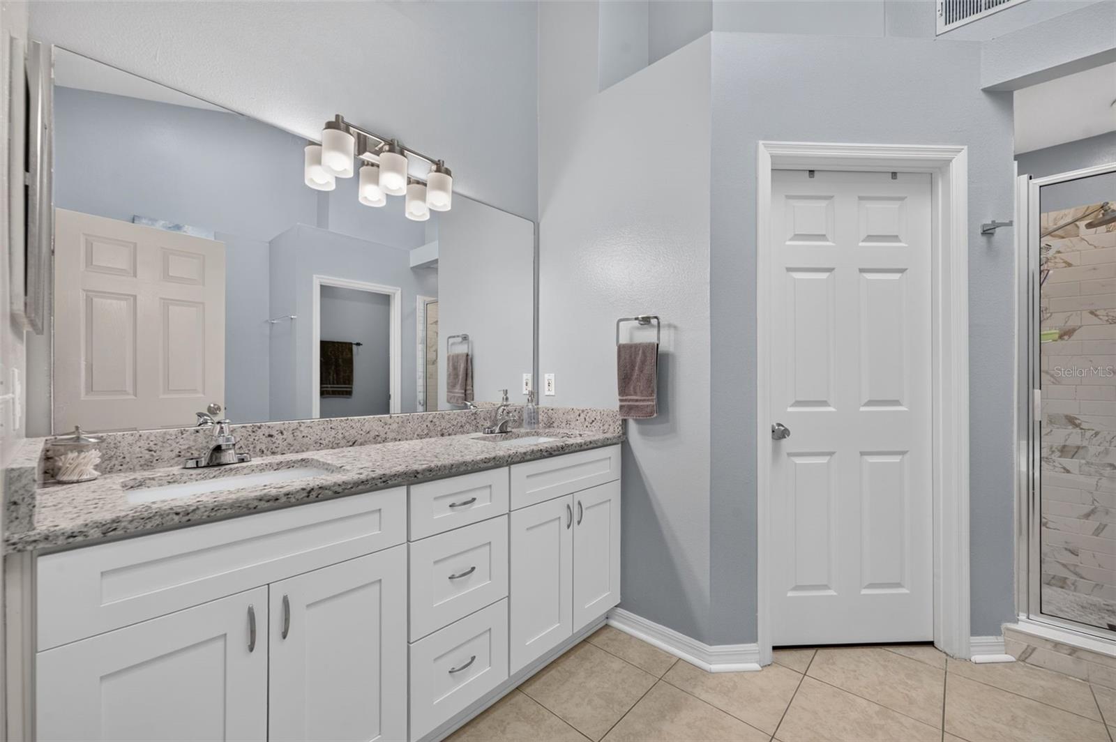 3597 Moss Pointe Pl Property Photo 13