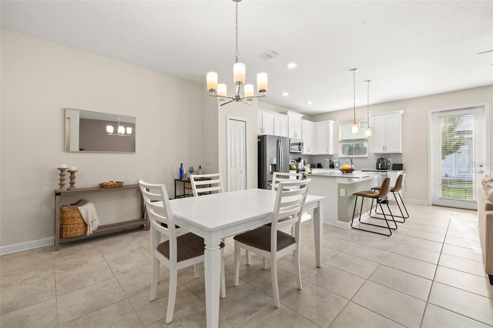 2905 Satire St Property Photo 5