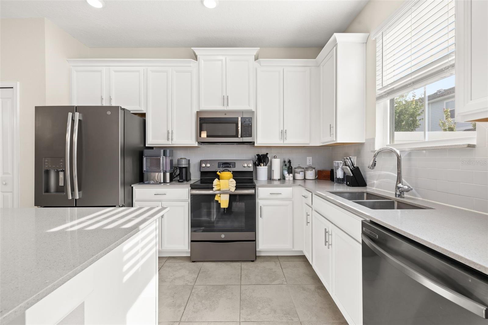2905 Satire St Property Photo 10
