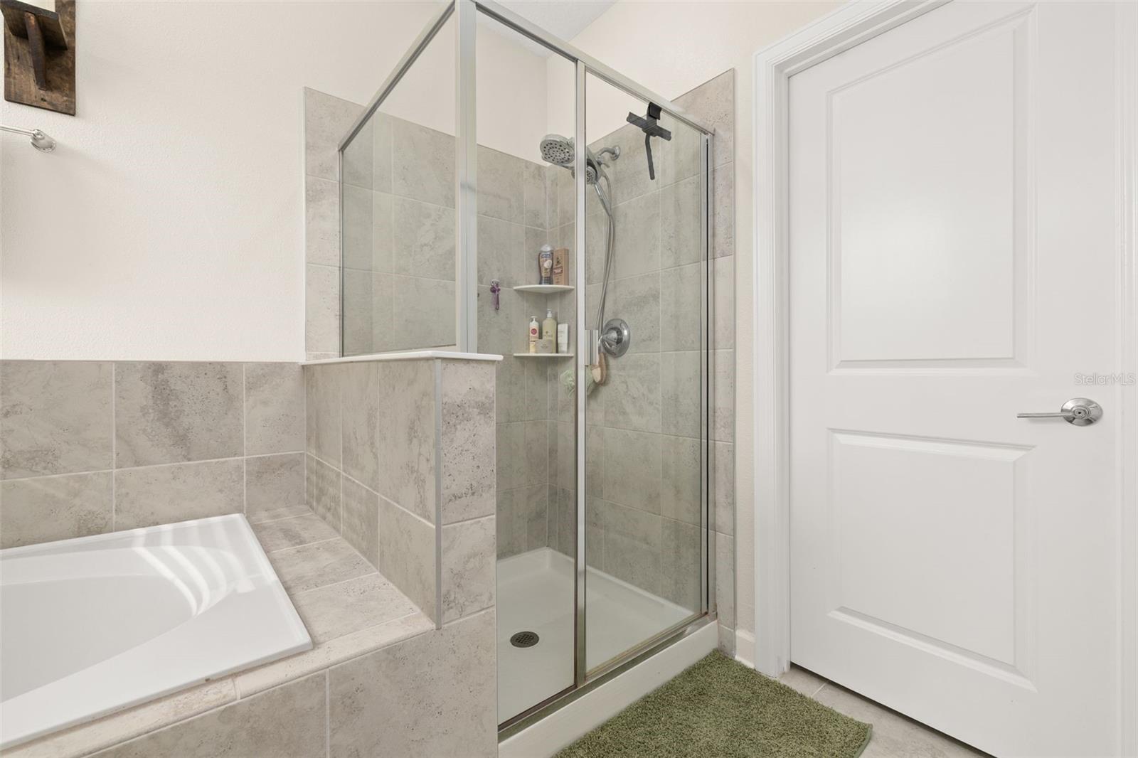 2905 Satire St Property Photo 27