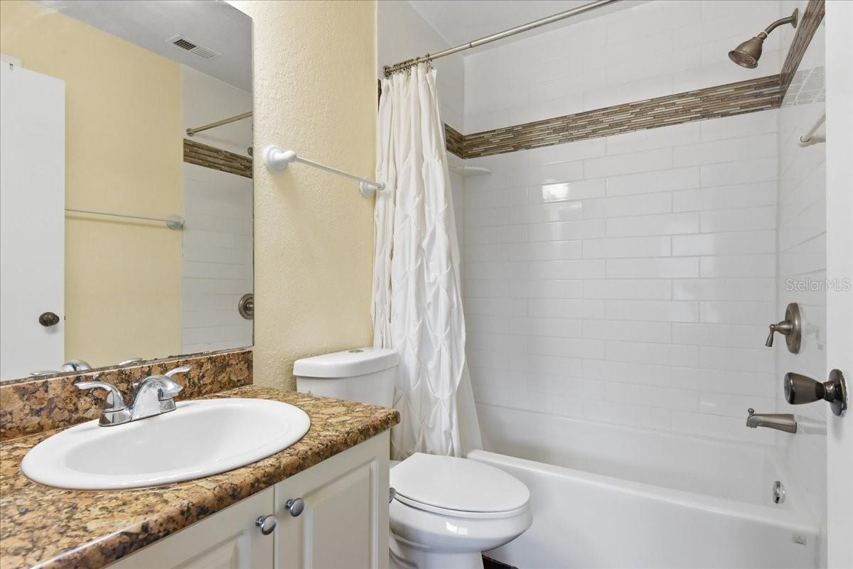 2550 N Alafaya Trl #11206 Property Photo 3