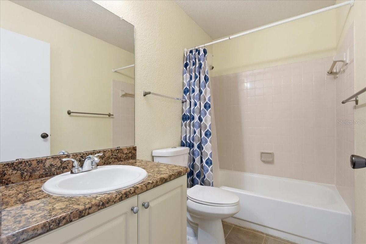 2550 N Alafaya Trl #11206 Property Photo 5