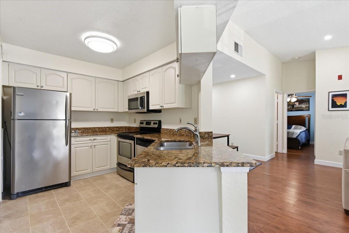 2550 N Alafaya Trl #11206 Property Photo 6