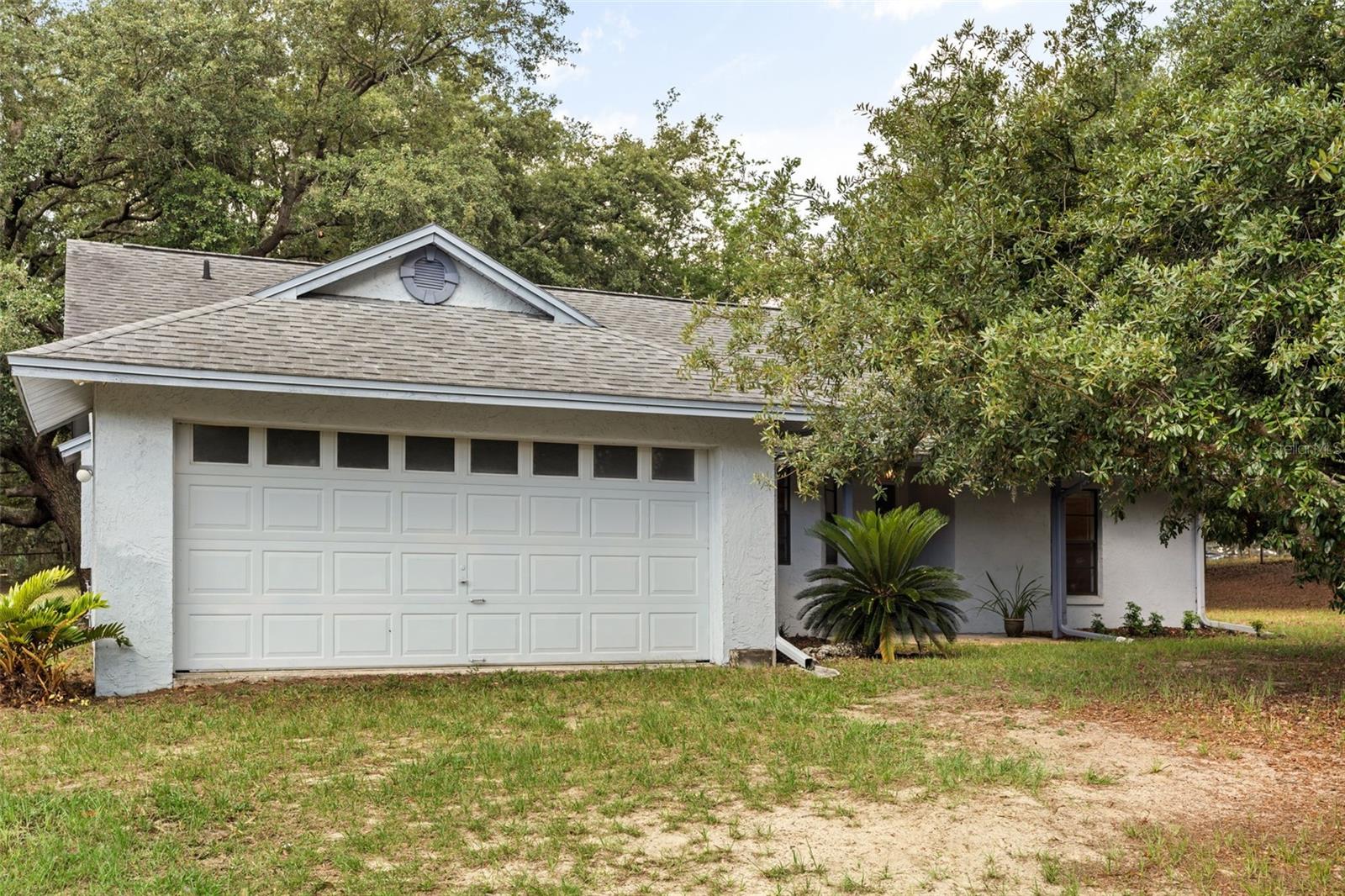 16104 Sandhill Rd Property Photo 3