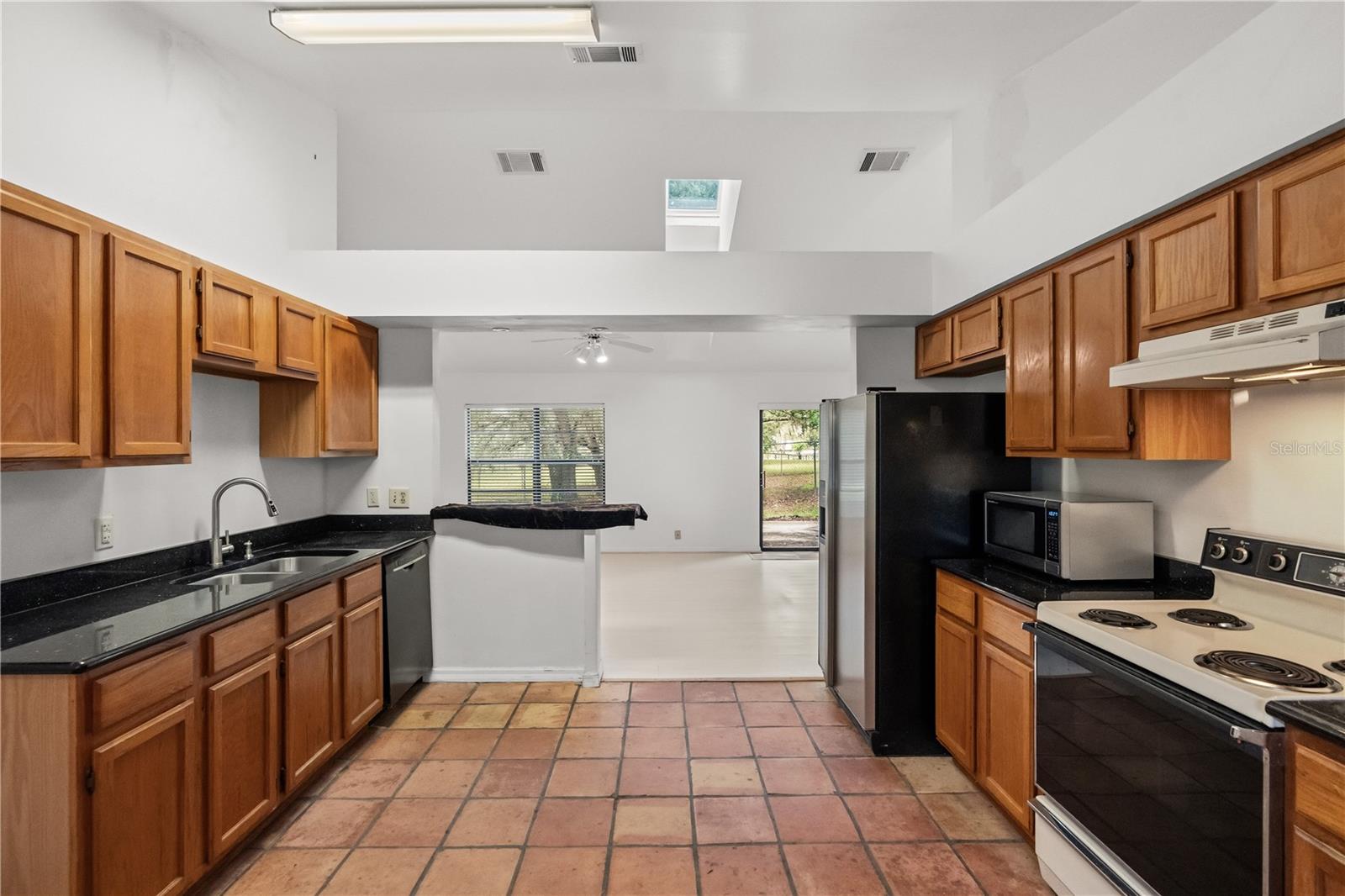16104 Sandhill Rd Property Photo 20
