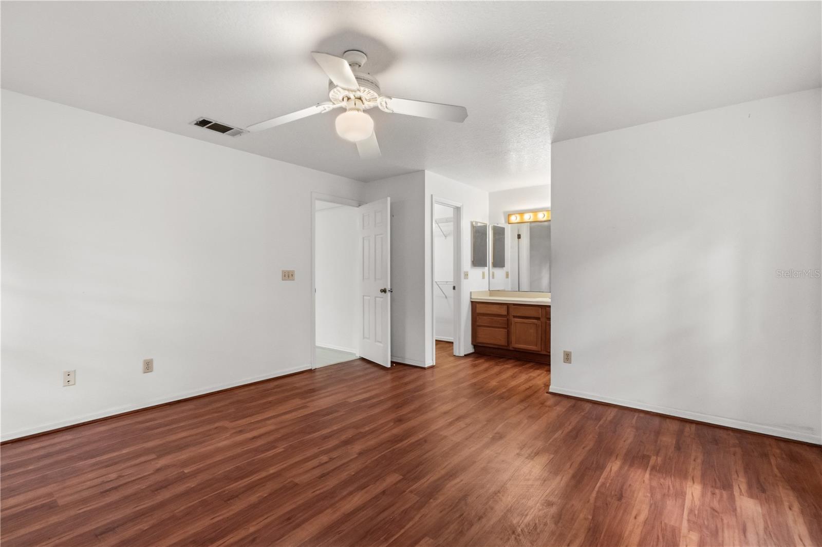 16104 Sandhill Rd Property Photo 23