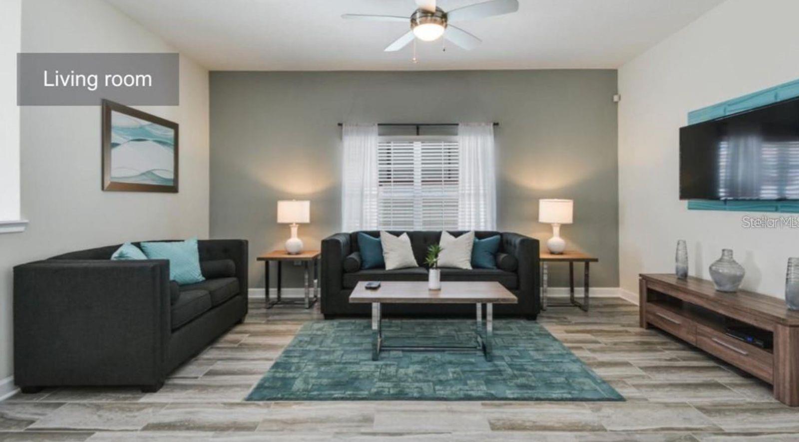 1592 Slice Way Property Photo 4