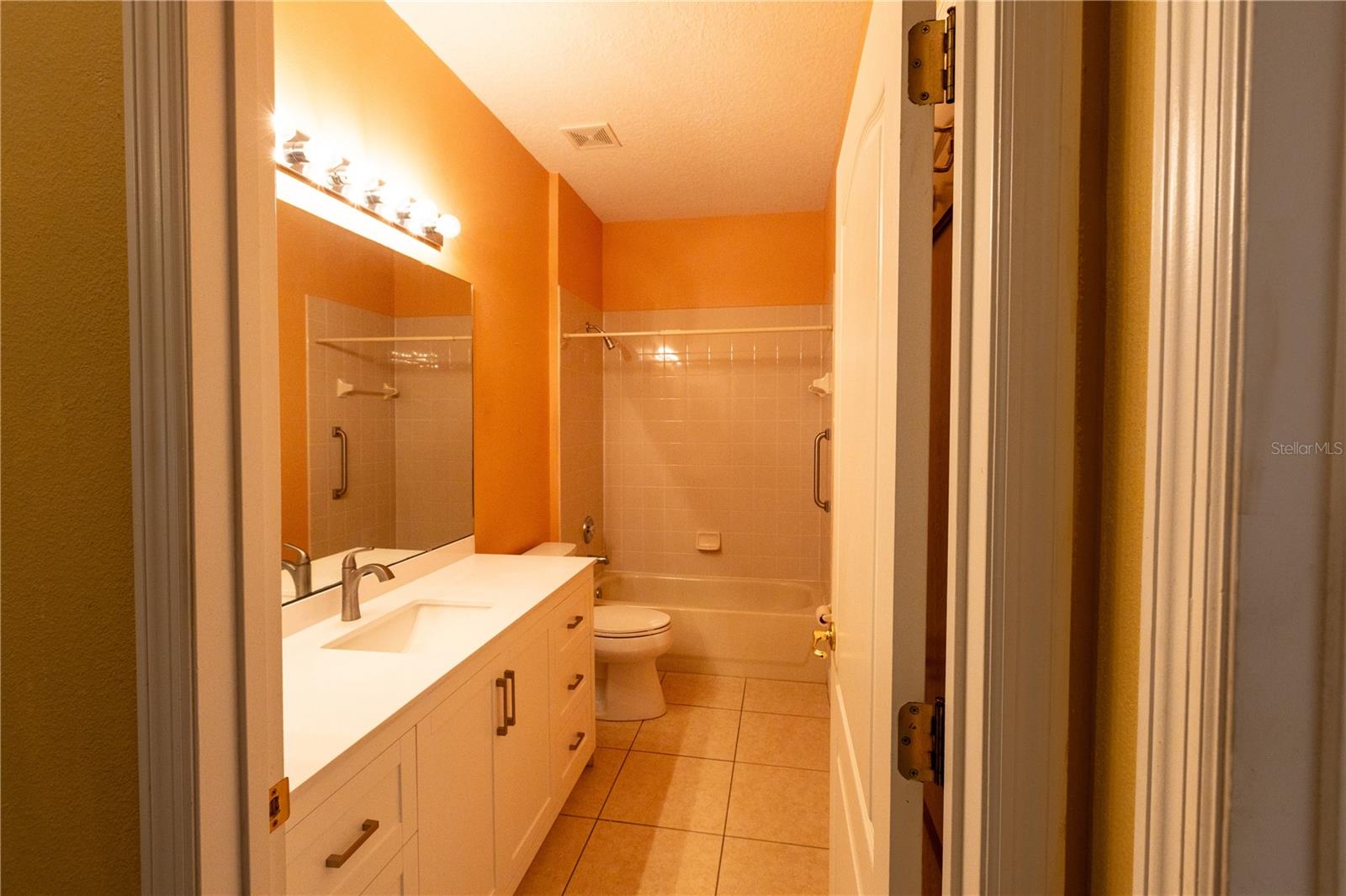 65 Calliope St Property Photo 29