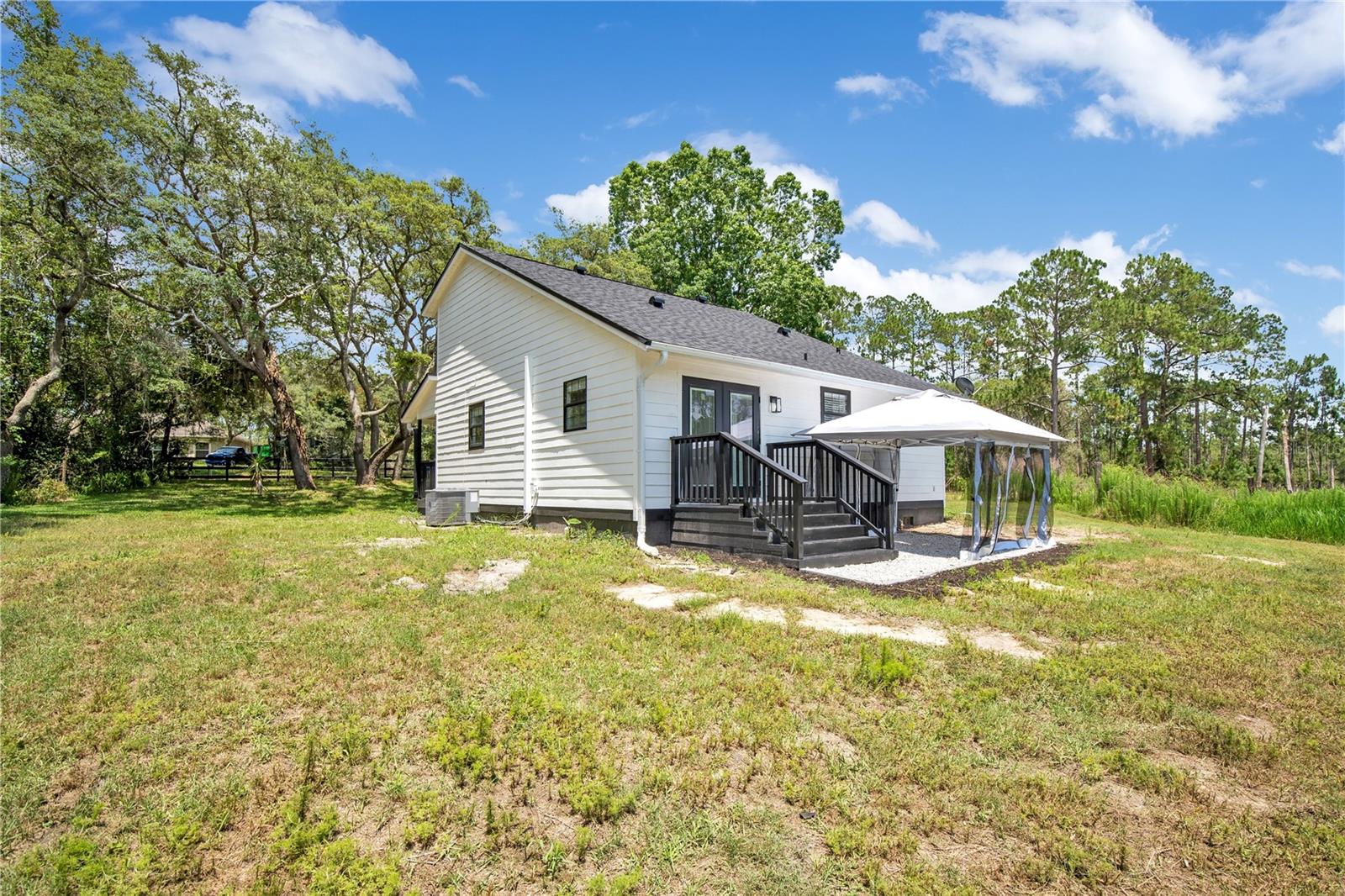 42111 Chinaberry Ct Property Photo 26