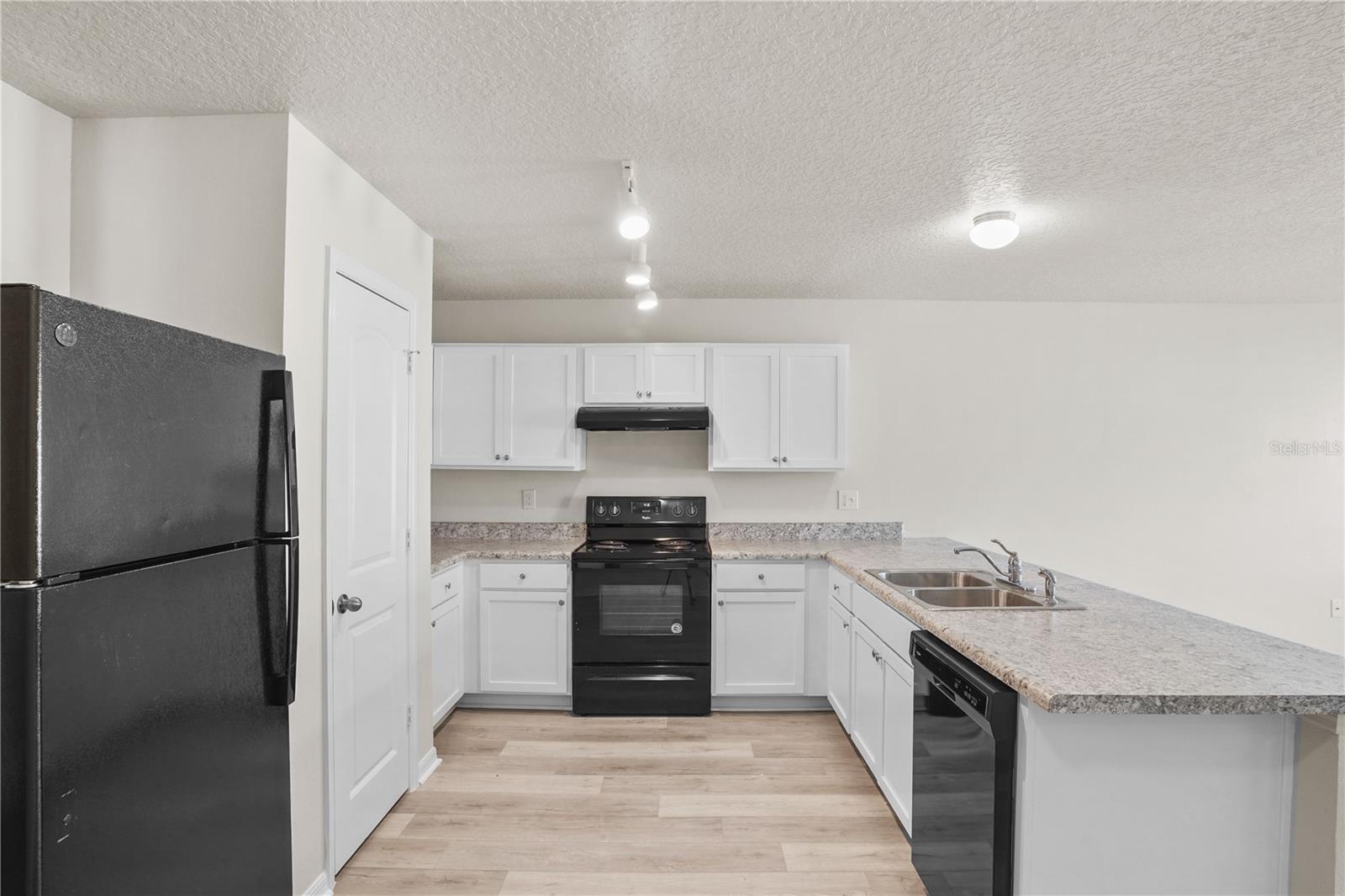 252 Fig Ct Property Photo 7