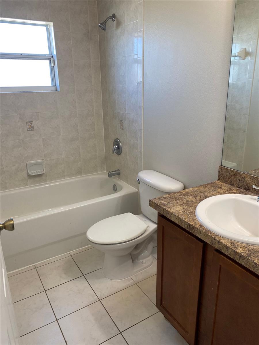 1830 2nd St Nw #b Property Photo 9